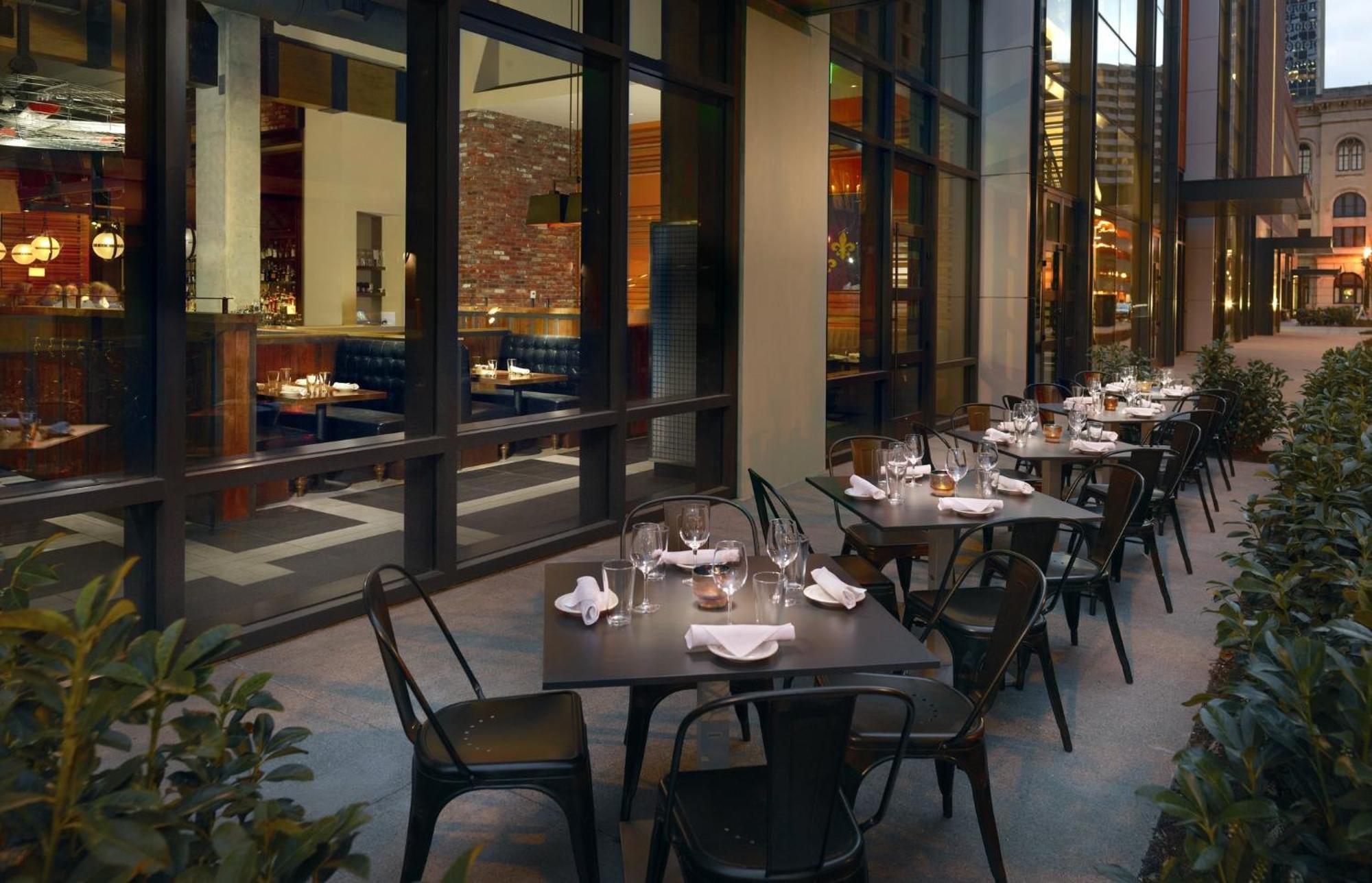 Omni Louisville Hotel Exterior photo