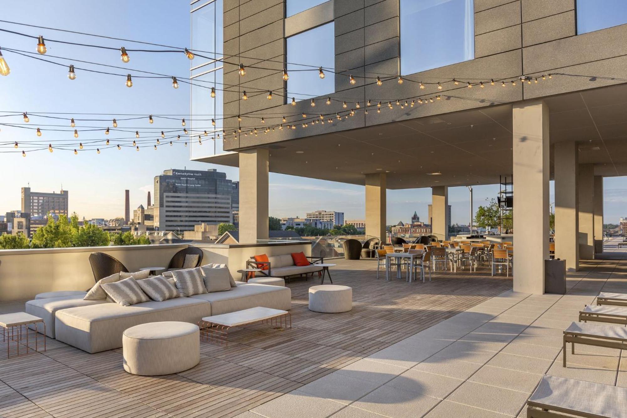 Omni Louisville Hotel Exterior photo